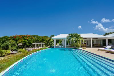 Luxury Villa Photo #6