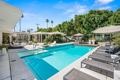 Luxury Villa Photo #9