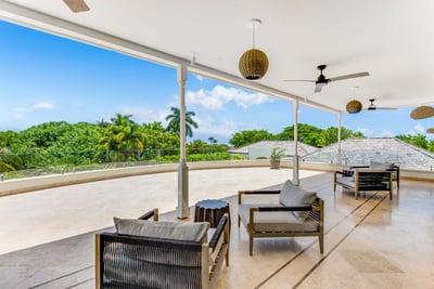 Luxury Villa Photo #5