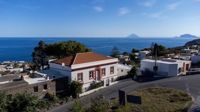 Luxury Villa Photo #61