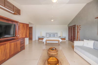 Luxury Villa Photo #73