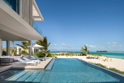 Luxury Villa Photo #12