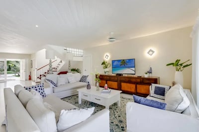 Luxury Villa Photo #17