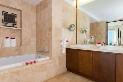 Luxury Villa Photo #6