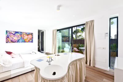 Luxury Villa Photo #37