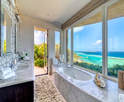 Luxury Villa Photo #13