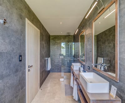 Luxury Villa Photo #58