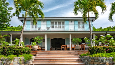 Luxury Villa Photo #2