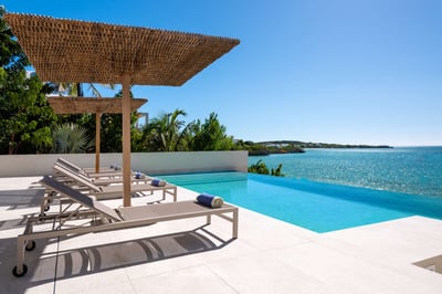 Luxury Villa Photo #10