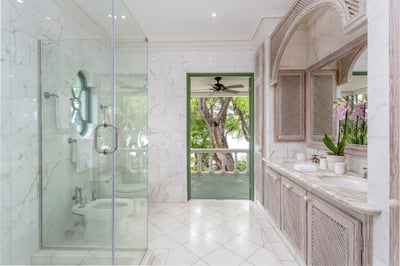 Luxury Villa Photo #24