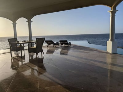 Luxury Villa Photo #10
