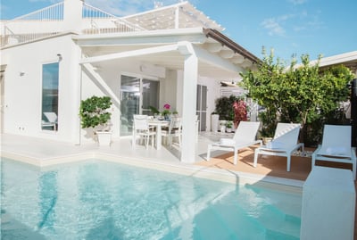 Luxury Villa Photo #4