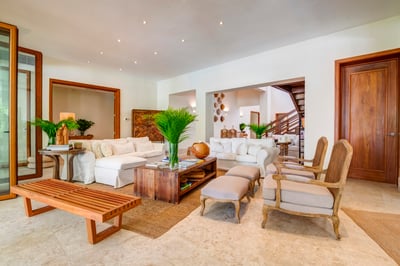 Luxury Villa Photo #13
