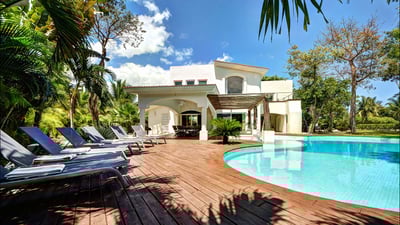 Luxury Villa Photo #2