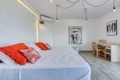 Luxury Villa Photo #13