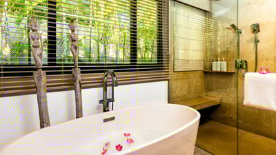 Luxury Villa Photo #22