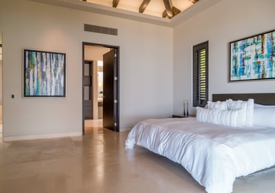 Luxury Villa Photo #31