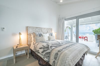 Luxury Villa Photo #14