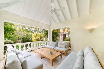 Luxury Villa Photo #12