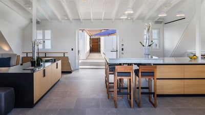 Luxury Villa Photo #18