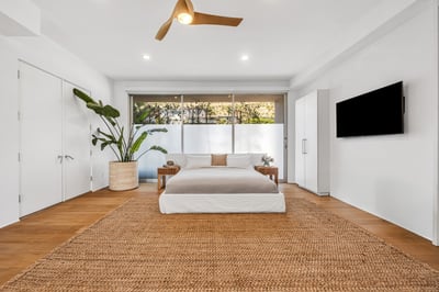 Luxury Villa Photo #36