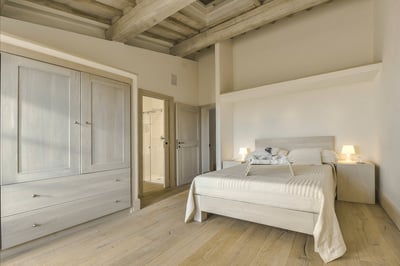 Luxury Villa Photo #29