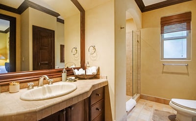 Luxury Villa Photo #18