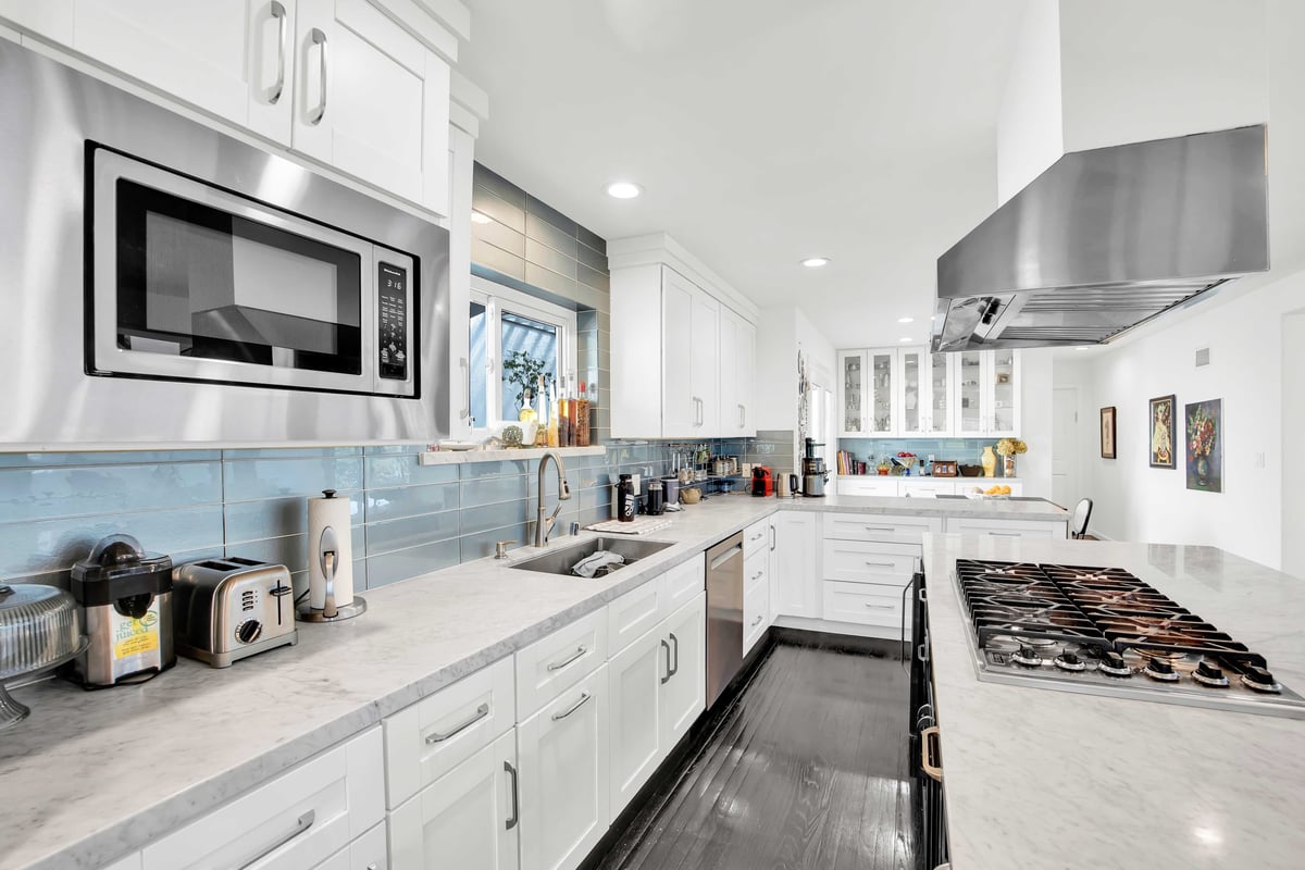 The Artist’s Summit