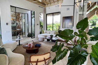 Luxury Villa Photo #14