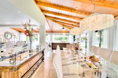 Luxury Villa Photo #14