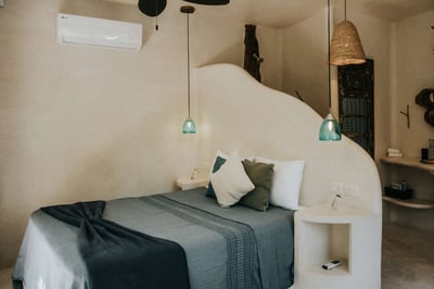 Luxury Villa Photo #13