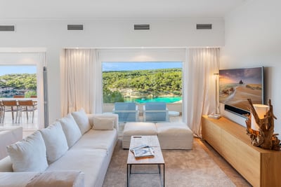 Luxury Villa Photo #17