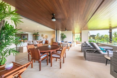 Luxury Villa Photo #3