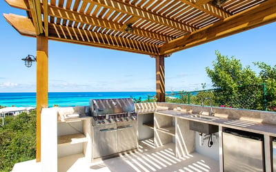 Luxury Villa Photo #9