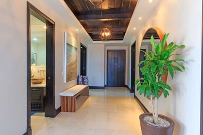 Luxury Villa Photo #11