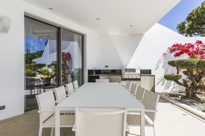 Luxury Villa Photo #10
