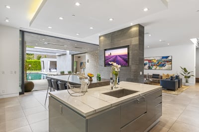 Luxury Villa Photo #22