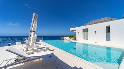Pool & Terrace
