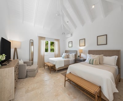 Luxury Villa Photo #28