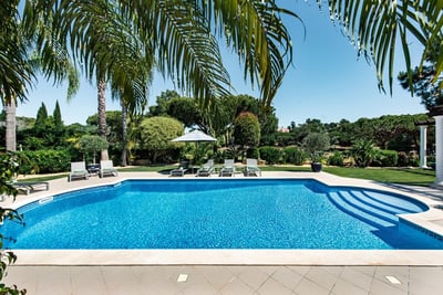 Luxury Villa Photo #4