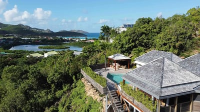 Luxury Villa Photo #7