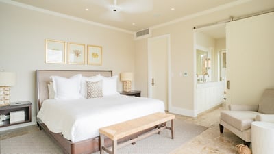 Luxury Villa Photo #3