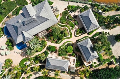 Luxury Villa Photo #2