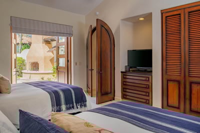 Luxury Villa Photo #33