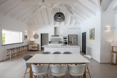 Luxury Villa Photo #18