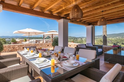 Luxury Villa Photo #11
