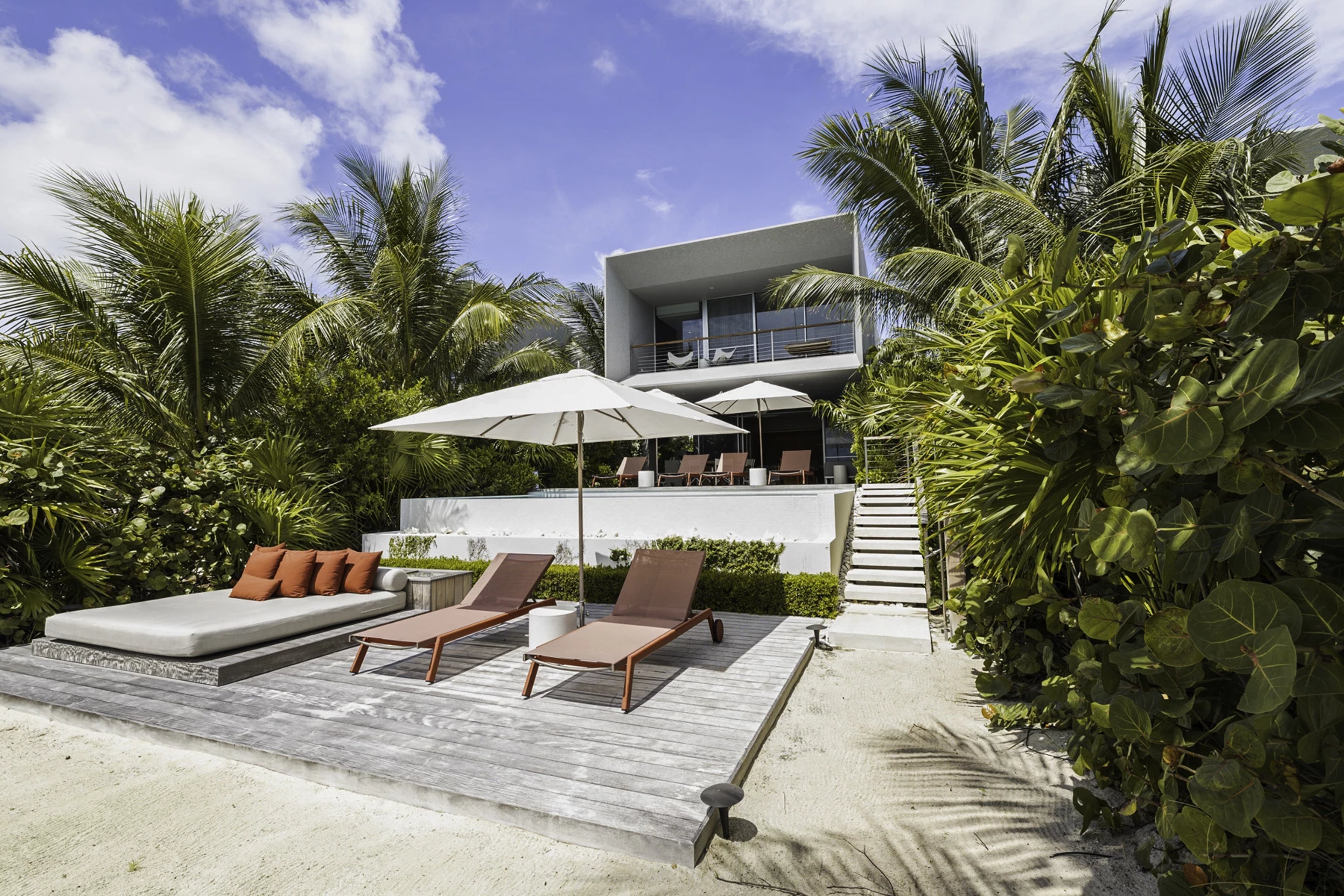 Beach Enclave Long Bay 4 BDM Beach House - 2