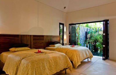 Luxury Villa Photo #17