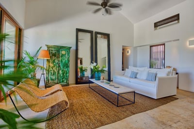 Luxury Villa Photo #10