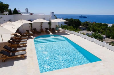 Luxury Villa Photo #9